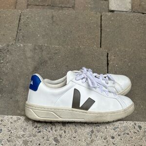 VEJA sneakers